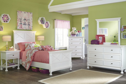 Picture of Kaslyn Chest of Drawers