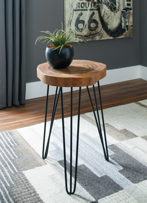 Picture of Eversboro Accent Table