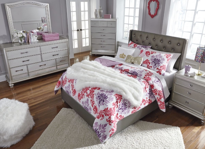 Picture of Coralayne 6 Piece Full Bedroom Group