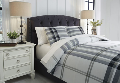 Picture of Stayner Comforter Set
