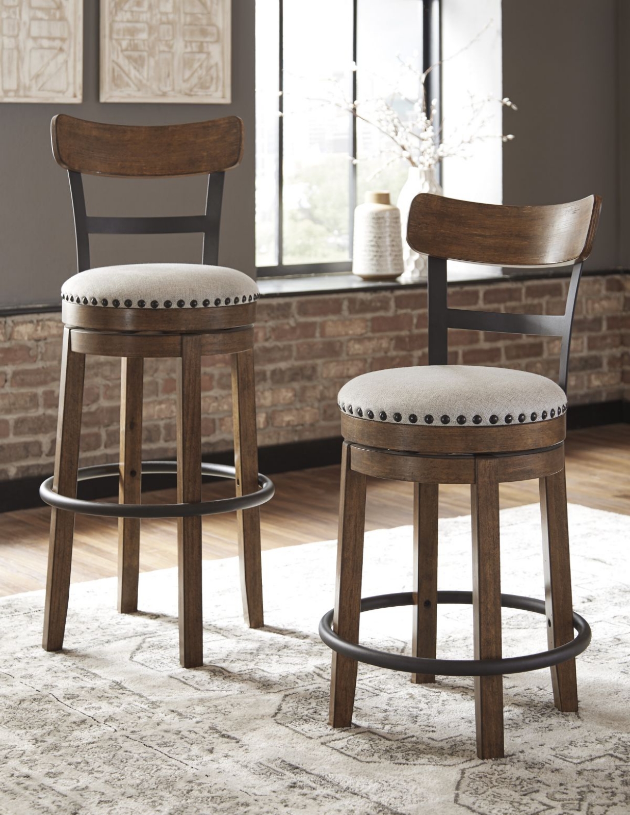 Valebeck Bar Height Barstool