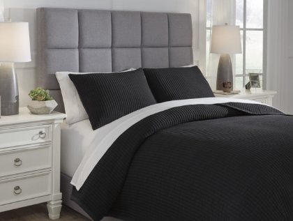 Picture of Ashley Thornam King Coverlet Set