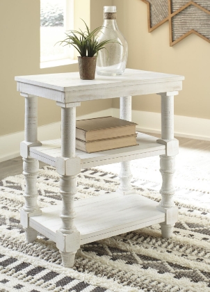 Picture of Dannerville Accent Table