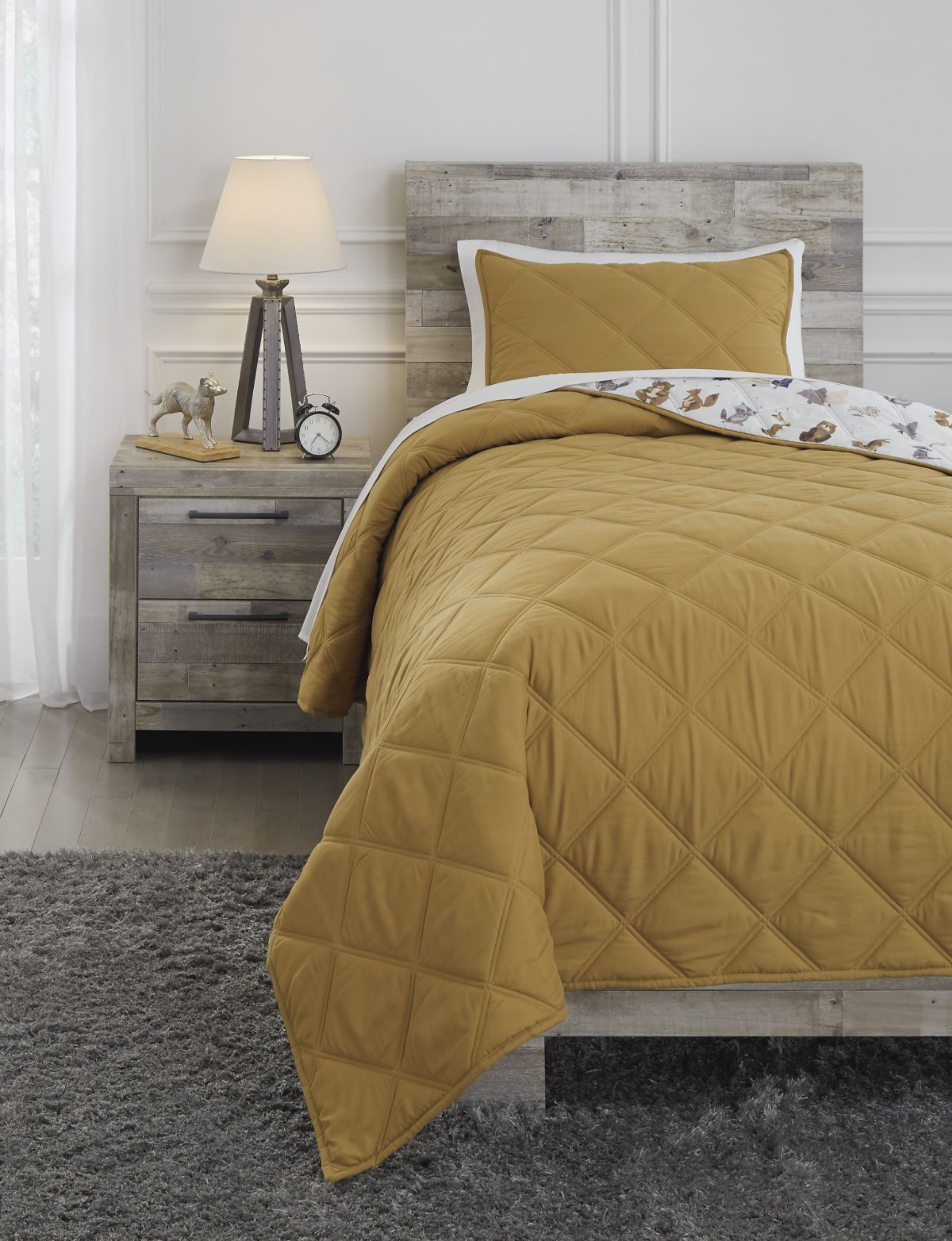 Picture of Cooperlen Twin Quilt Set