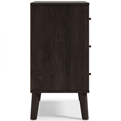 Picture of Piperton Chest of Drawers