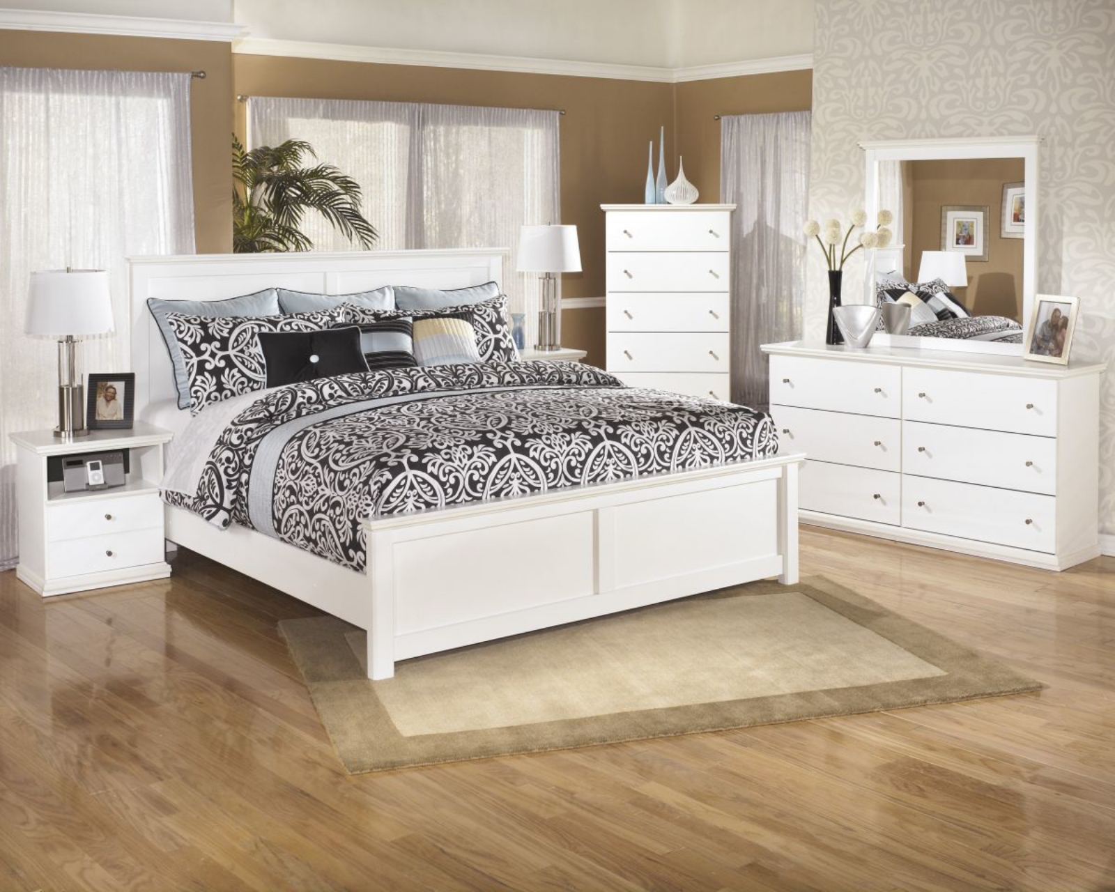 Picture of Bostwick Shoals 5 Piece King Bedroom Group
