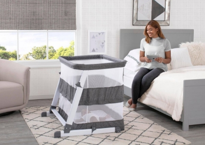 Picture of Room2Grow Bassinet