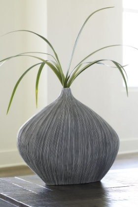Picture of Donya Vase