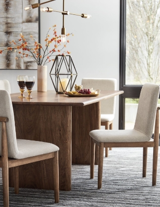 Picture of Isanti Dining Table