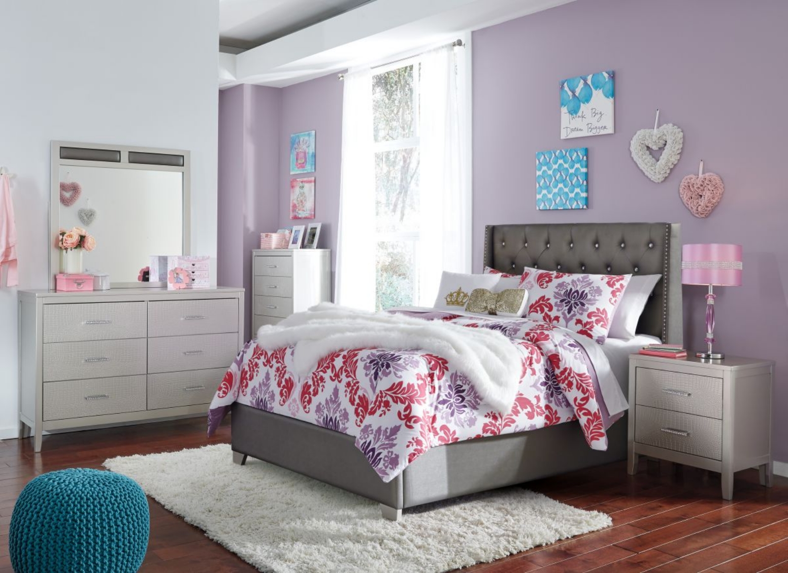 Picture of Coralayne 5 Piece Full Bedroom Group