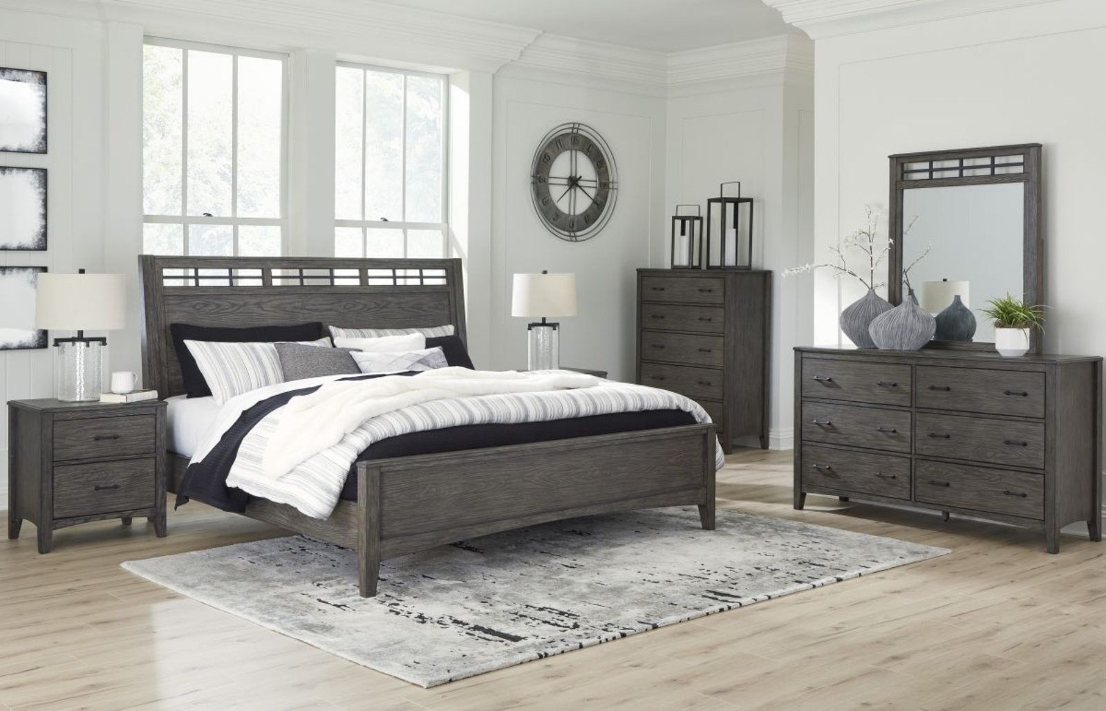 Picture of Montillan 5 Piece King Bedroom Group