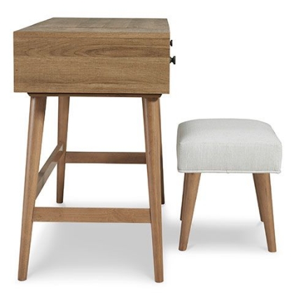 Picture of Thadamere Vanity with Stool