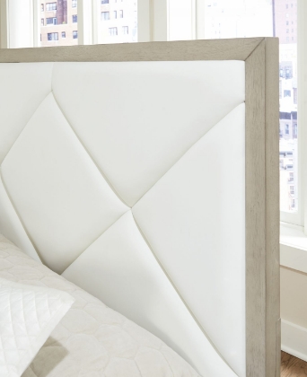 Picture of Wendora King/Cal-King Size Headboard
