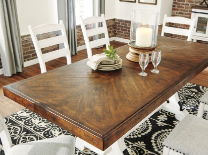 Picture of Valebeck Dining Table