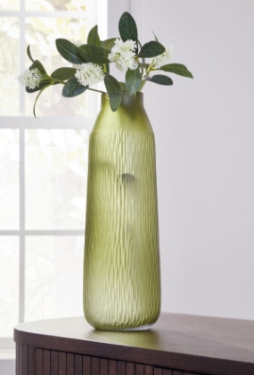 Picture of Scottyard Vase