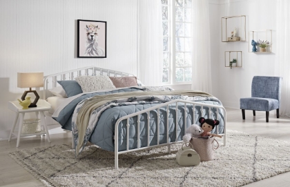 Picture of Trentlore Queen Size Bed