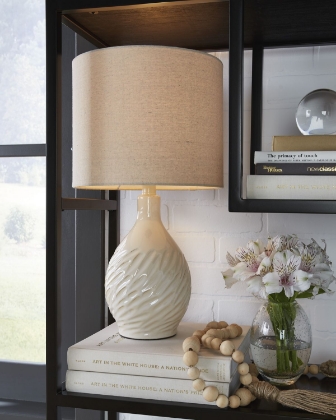 Picture of Garinton Table Lamp