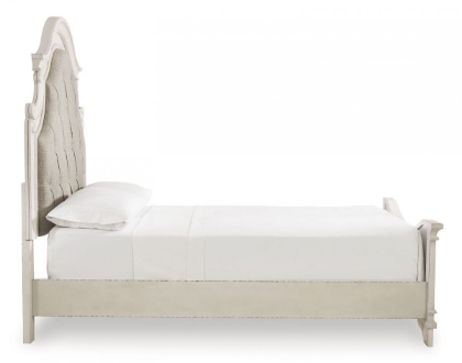 Picture of Realyn Queen Size Bed