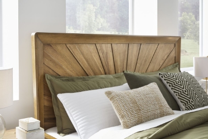 Picture of Takston King Size Bed