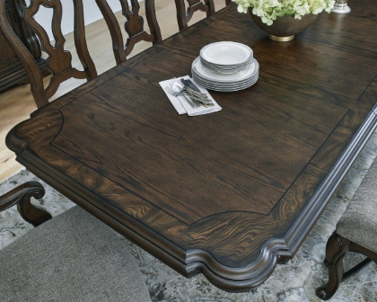 Picture of Maylee Dining Table