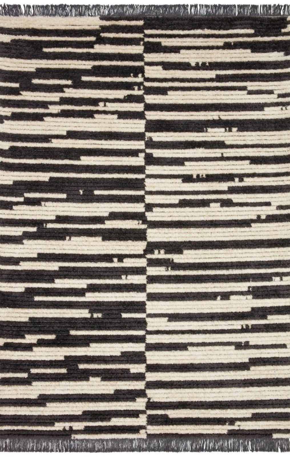 Picture of Chris Loves Julia x Loloi Alice 5'2" x 7'6" Rug