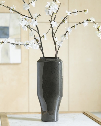 Picture of Kierlain Vase