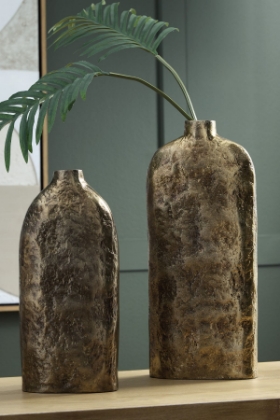 Picture of Wallmond Vase