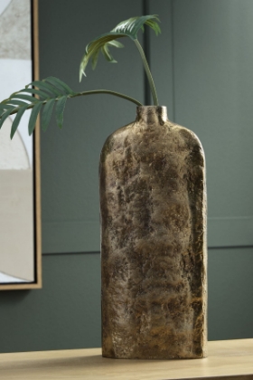 Picture of Wallmond Vase