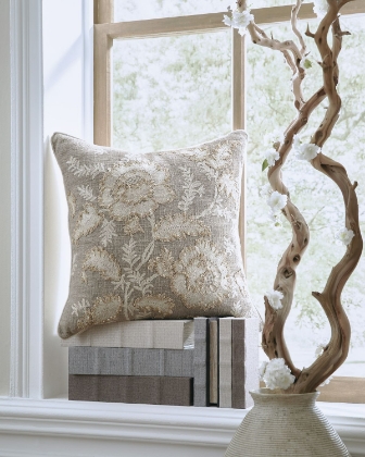 Picture of Viveka Accent Pillow