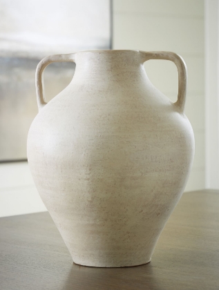 Picture of Justy Vase