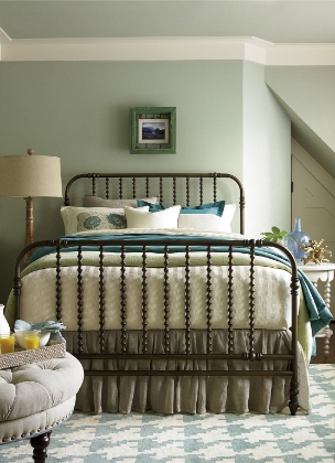 Picture of The Guest Room Queen Size Bed