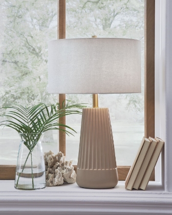 Picture of Dellner Table Lamp